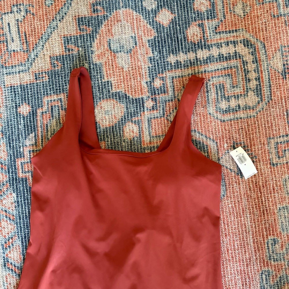 NWT - Old Navy PowerSoft Shelf- Bra Rust Athletic Activewear Dress - Picture 6 of 9